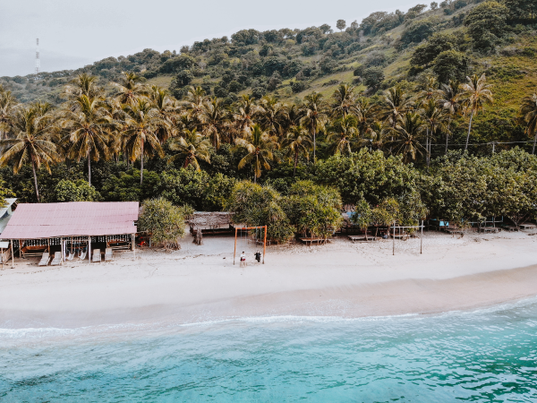 Lombok, keindahan alam dan keanekaragaman budaya Lombok